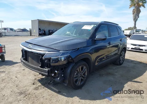 2021 Kia Seltos S z USA, uszkodzony, nr VIN KNDEU2AA1M7225814